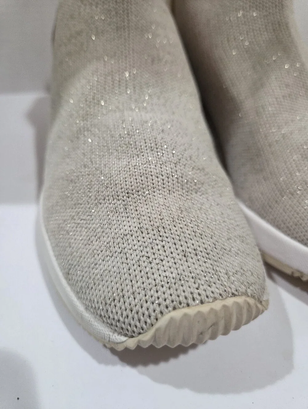 Michael Kors Cream Knit Slip-On Sneaker Boot with Gold Heel Size 8.